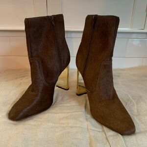 Gianni Bini Women 8.5 Mavis Calf Hair Brown Ankle Booties Heeled Pointed Toe NEW